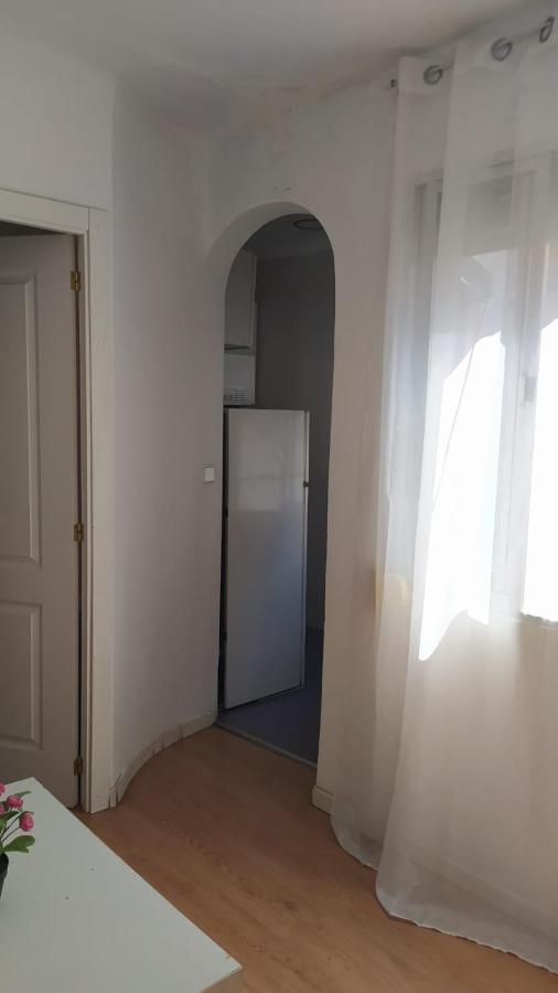Apartamento En C. Maria Luisa 2 Dormitorios Madrid Buitenkant foto